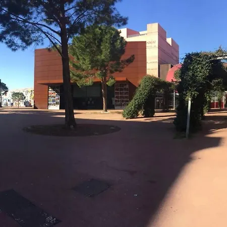 T2 Rdc Cosy Terrasse Clim 5min à Pied Ctre V Park Gratuit Public